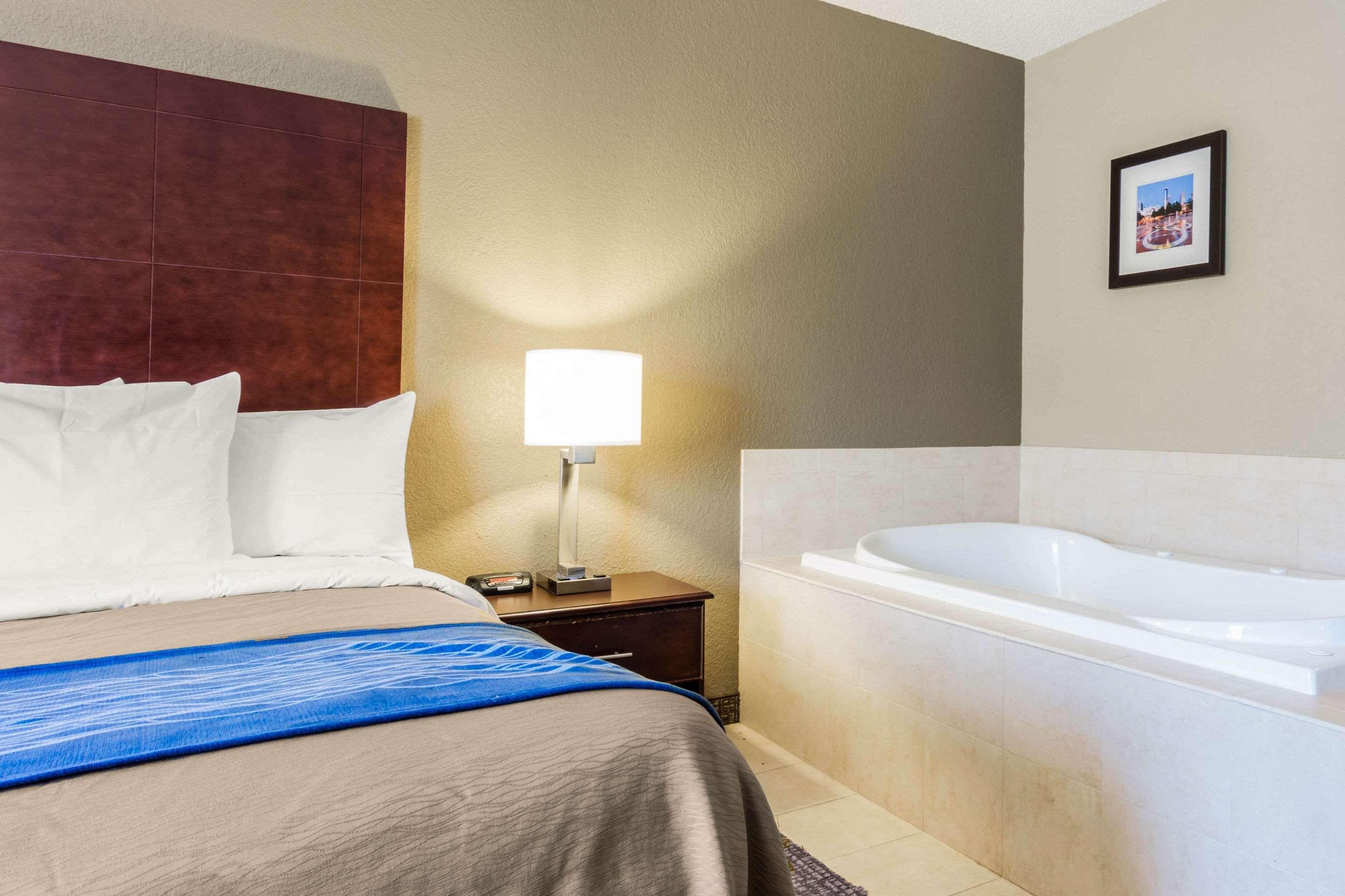 Comfort Inn Atlanta Downtown South מראה חיצוני תמונה