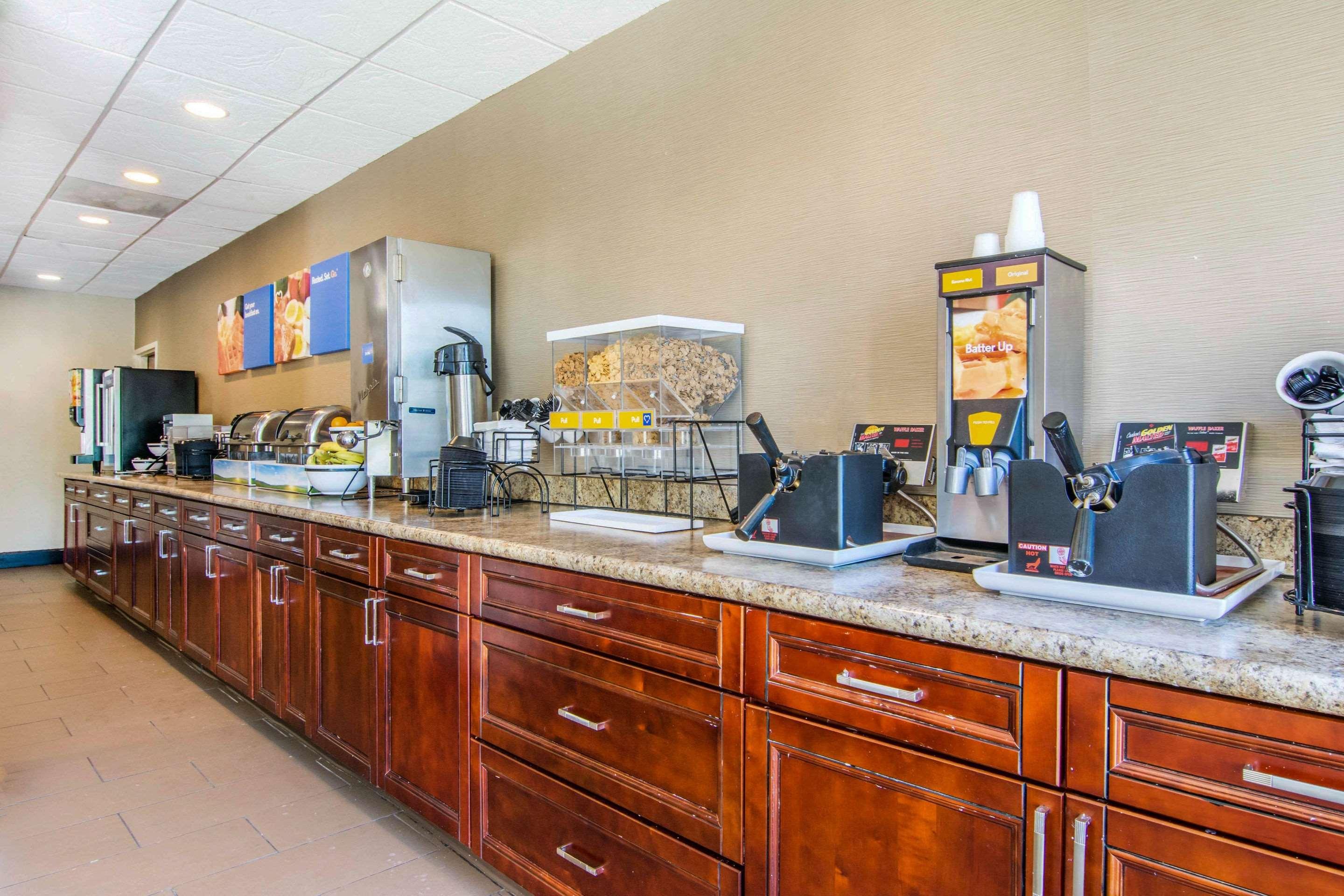Comfort Inn Atlanta Downtown South מראה חיצוני תמונה