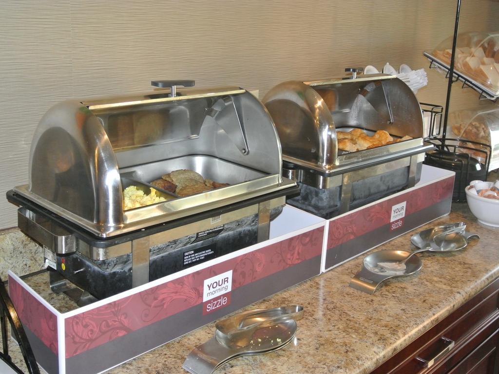 Comfort Inn Atlanta Downtown South מראה חיצוני תמונה
