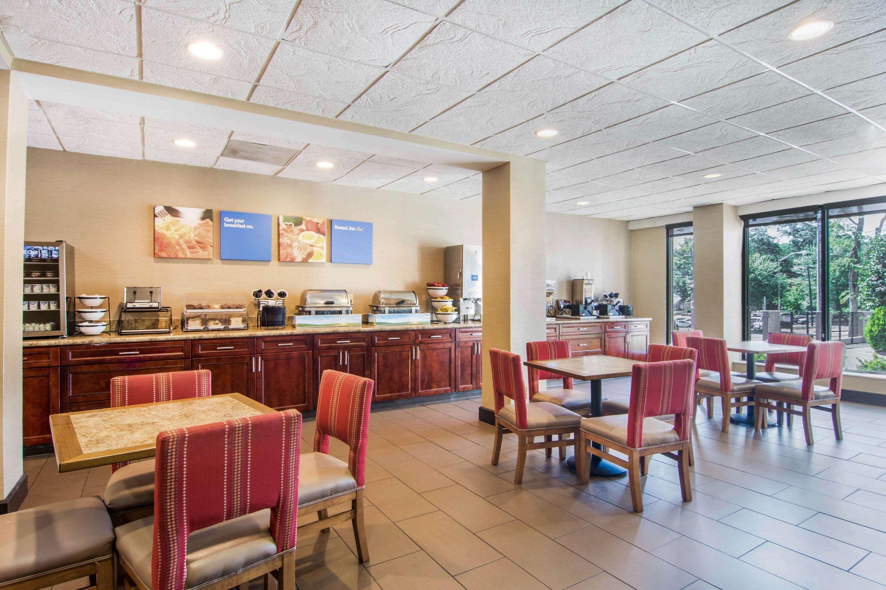 Comfort Inn Atlanta Downtown South מראה חיצוני תמונה